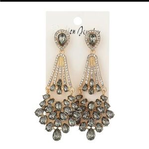 NEW Chandelier/Dangling/Drop Grey, White, Gold, Rhinestone Earrings